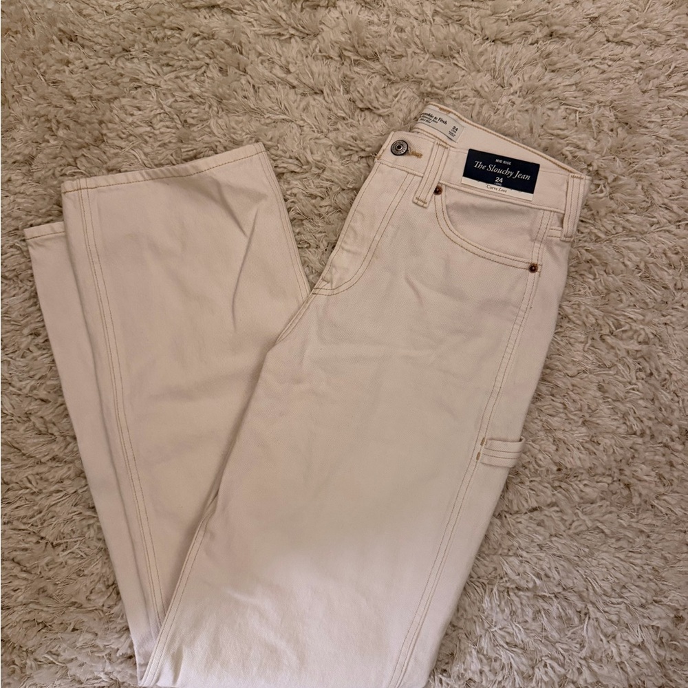 Abercrombie & Fitch Women's Straight Leg Cream Jeans